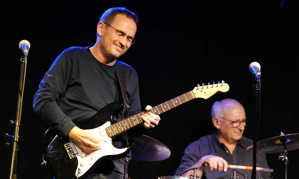 Ditry Birdy Blues Band